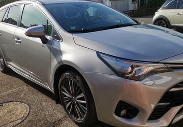 Toyota Avensis 76.000 km 16.400 &euro; ERBACH 89155