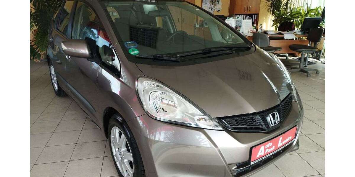 Honda Jazz 87.627 km 7.989 &euro; Leipzig 04209