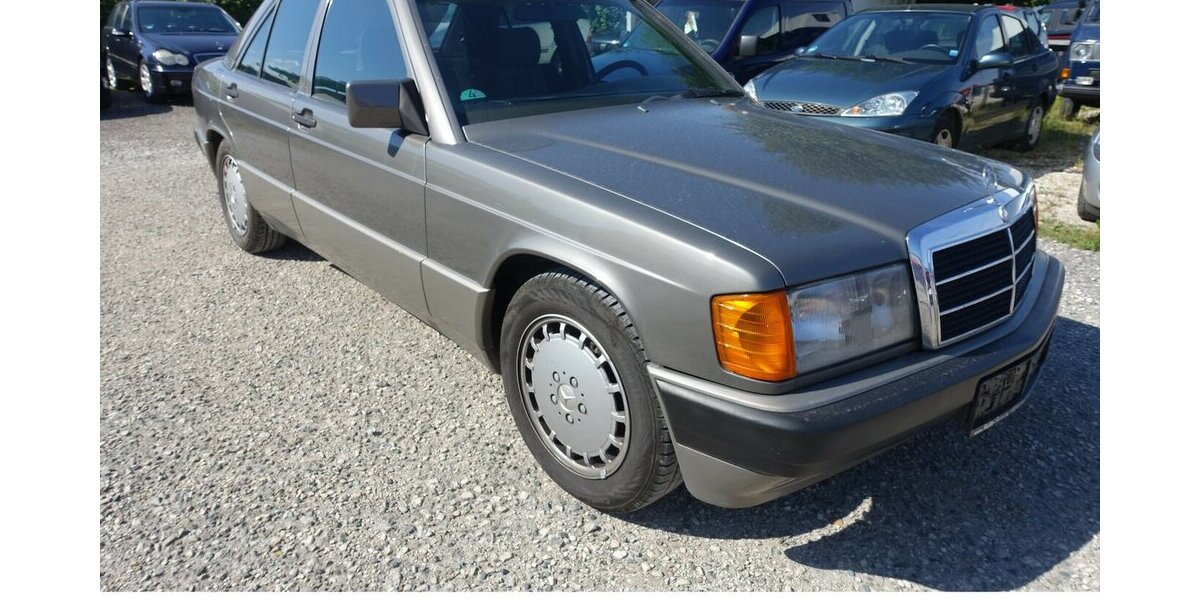 Mercedes-Benz 190 E 2.3 H-Kennz. Oldtimer eSHSD Verschl-t. neu g 212.900 km 7.950 &euro; Neumarkt/OPf 92318