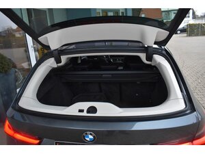 BMW 320d Touring Aut. Advantage Keyless PanoDach 29.807 km 32.995 &euro; Donauwörth 86609