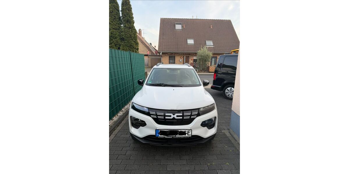 Dacia Spring 29.000 km 8.930 &euro; Troisdorf 53842