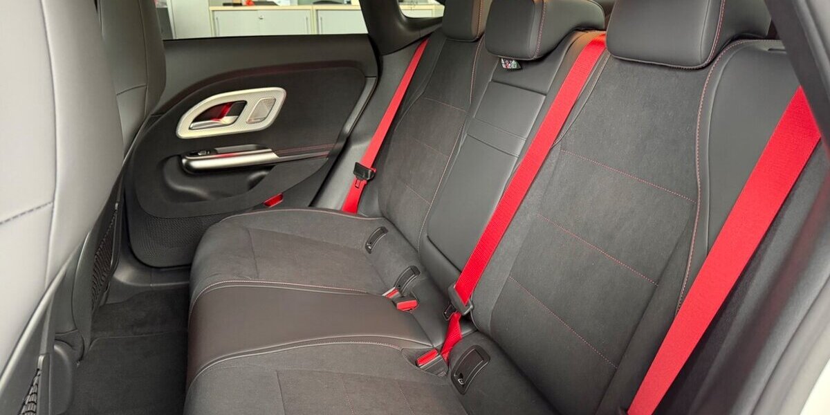 Mercedes-Benz CLA 200 AMG+Massage+AHK+Superscreen+Burmester AMG 4.000 km 57.990 &euro; Westendorf 86707