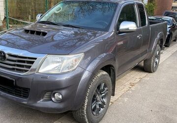Toyota Hilux 172.000 km 17.300 &euro; Hamburg 20535