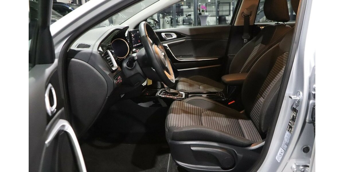 Kia cee´d Sportswagon 1.6 D VISION / 6.000-KM / TOP 6.000 km 23.444 &euro; Hamm 59077