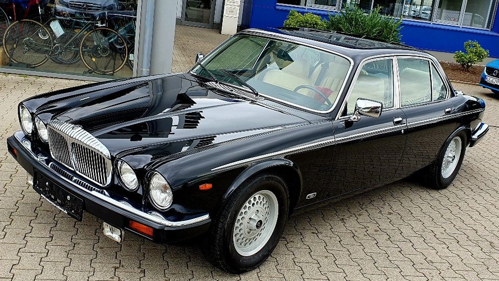 Jaguar Daimler 91.146 km 24.510 &euro; Wachtendonk 47669