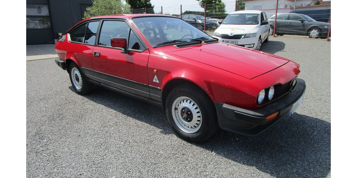 Alfa Romeo GTV 92.000 km 16.900 &euro; Öhringen 74613