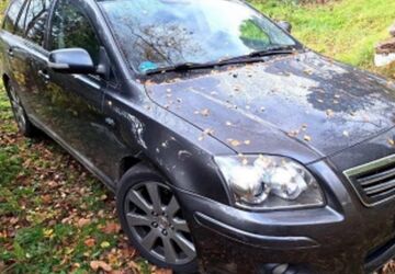 Toyota Avensis 260.000 km 1.499 &euro; Berlin 13587