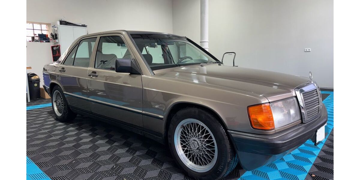 Mercedes-Benz 190 242.500 km 9.000 &euro; Dortmund 44319