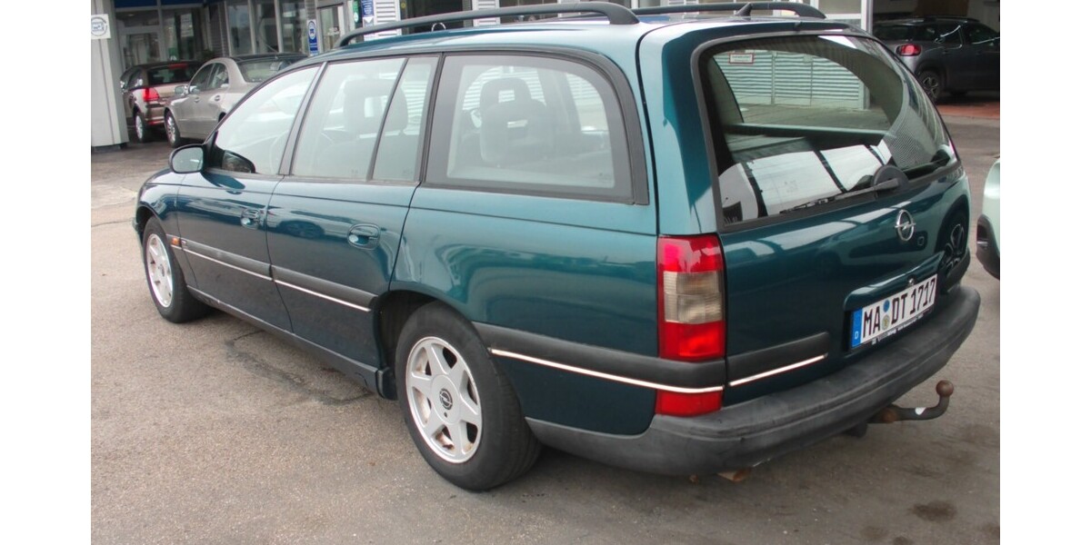 Opel Omega B Caravan 179.000 km 2.900 &euro; Mannheim 68159