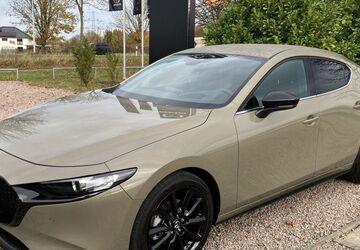 Mazda 3 1.569 km 25.990 &euro; Rostock-Roggentin 18184