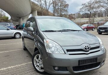 Toyota Corolla Verso 225.224 km 2.900 &euro; Berlin 12279