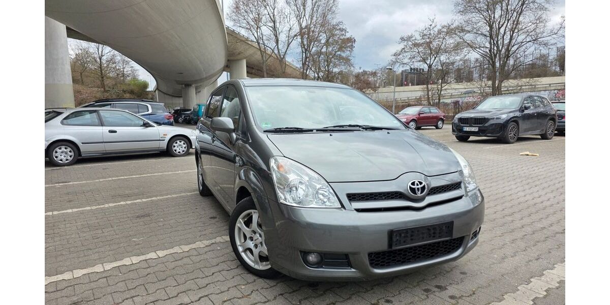 Toyota Corolla Verso 225.224 km 2.900 &euro; Berlin 12279