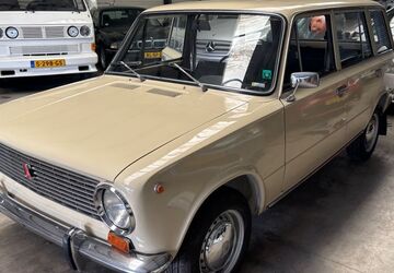 Lada 1200 110.000 km 7.850 &euro; Herkenbosch 