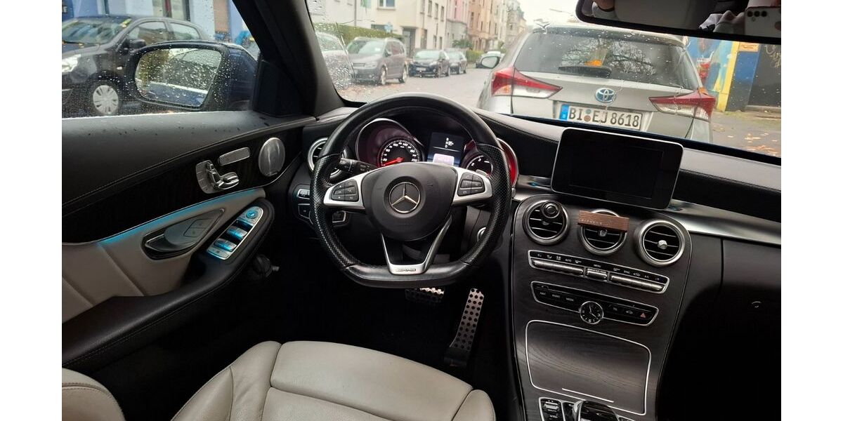 Mercedes-Benz C 250 80.000 km 18.000 &euro; Köln 51103