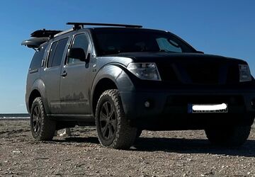 Nissan Pathfinder 275.000 km 5.900 &euro; Agathenburg 21684