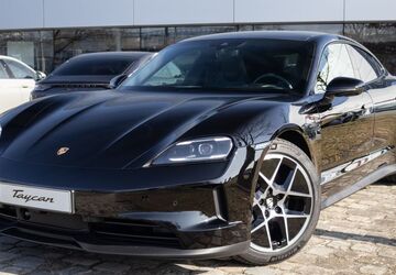 Porsche Taycan 9.900 km 117.990 &euro; Nürnberg 90425