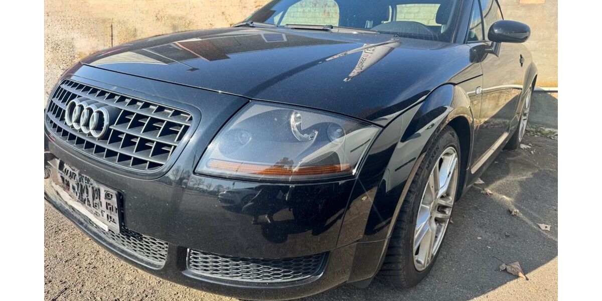 Audi TT 140.000 km 5.890 &euro; Lübeck 23554