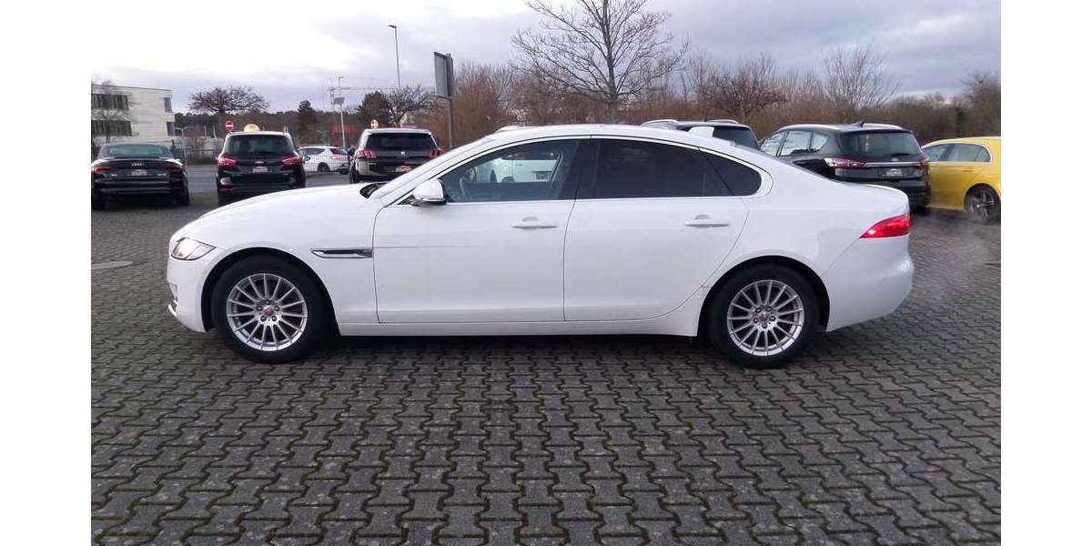 Jaguar XF 62.000 km 21.600 &euro; Erlenbach am Main 63906