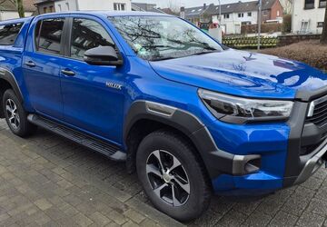 Toyota Hilux 93.000 km 41.999 &euro; Recklinghausen 45657