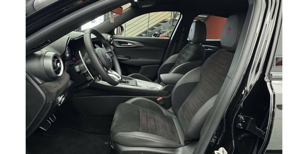 Alfa Romeo Tonale 1.5 VGT Veloce 48 V Hybrid LED 21.600 km 26.690 &euro; Lich 35423