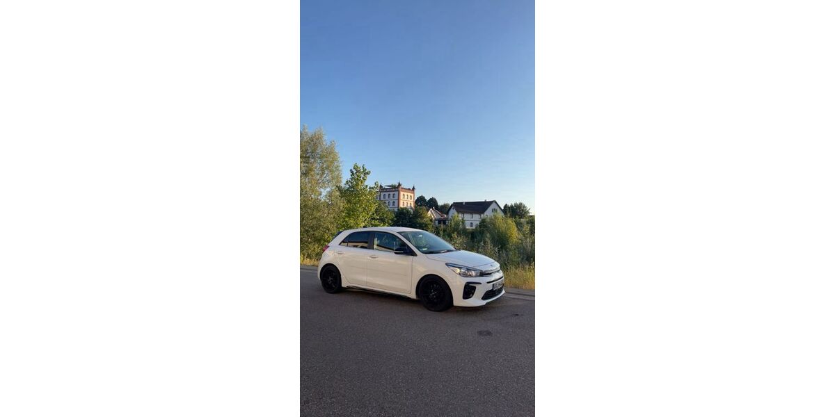 Kia Rio 53.000 km 15.750 &euro; Achern 77855