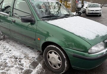 Mazda 121 69.000 km 1.480 &euro; Berlin 12109