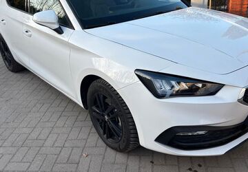 Seat Leon 6.200 km 25.490 &euro; Görlitz 02826