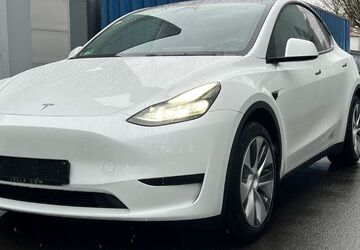 Tesla Model Y 21.600 km 32.490 &euro; Gütersloh 33334