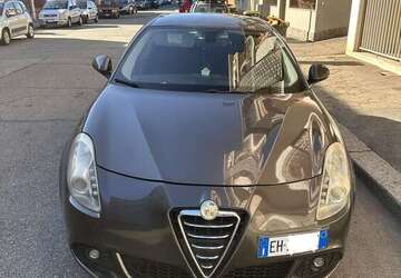 Alfa Romeo Giulietta 255.000 km 6.499 &euro; Freiburg 79098