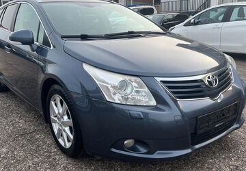 Toyota Avensis 214.843 km 4.500 &euro; Hamm 59067