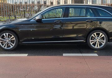 Mercedes-Benz C 250 222.355 km 12.500 &euro; Aachen 52078