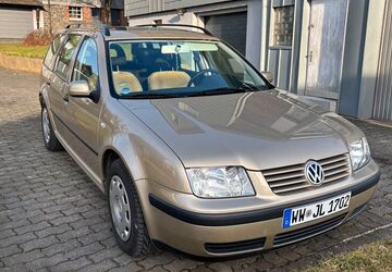 VW Bora 56.000 km 5.000 &euro; Langenbach 57520