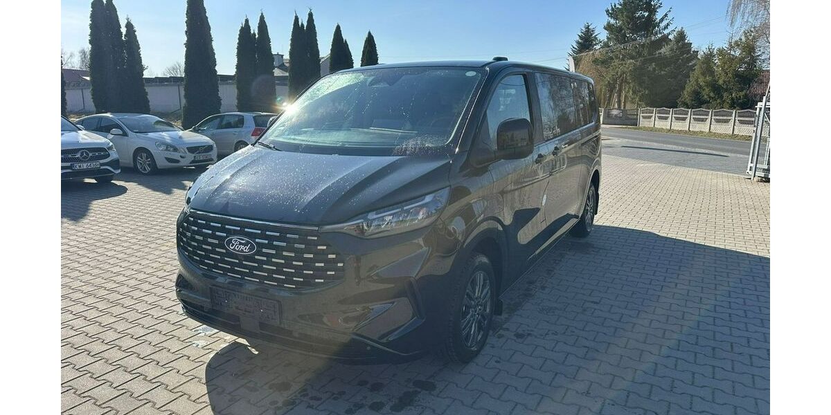 Ford Tourneo Custom 18.000 km 50.429 &euro; Kraków 31-55