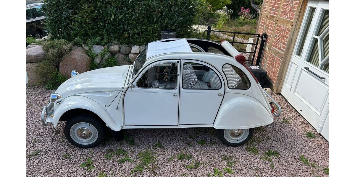 Citroen 2 CV 44.200 km 13.900 &euro; Nehmten 24326