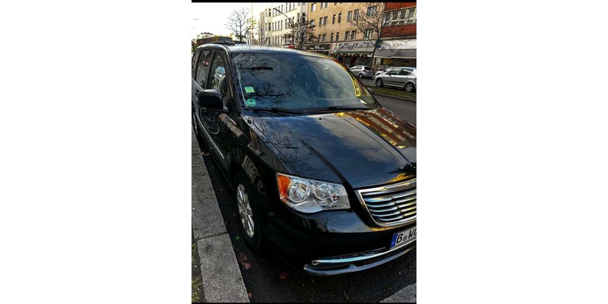 Chrysler Town & Country 159.000 km 14.990 &euro; Berlin, Stadt (Berlin) 10555