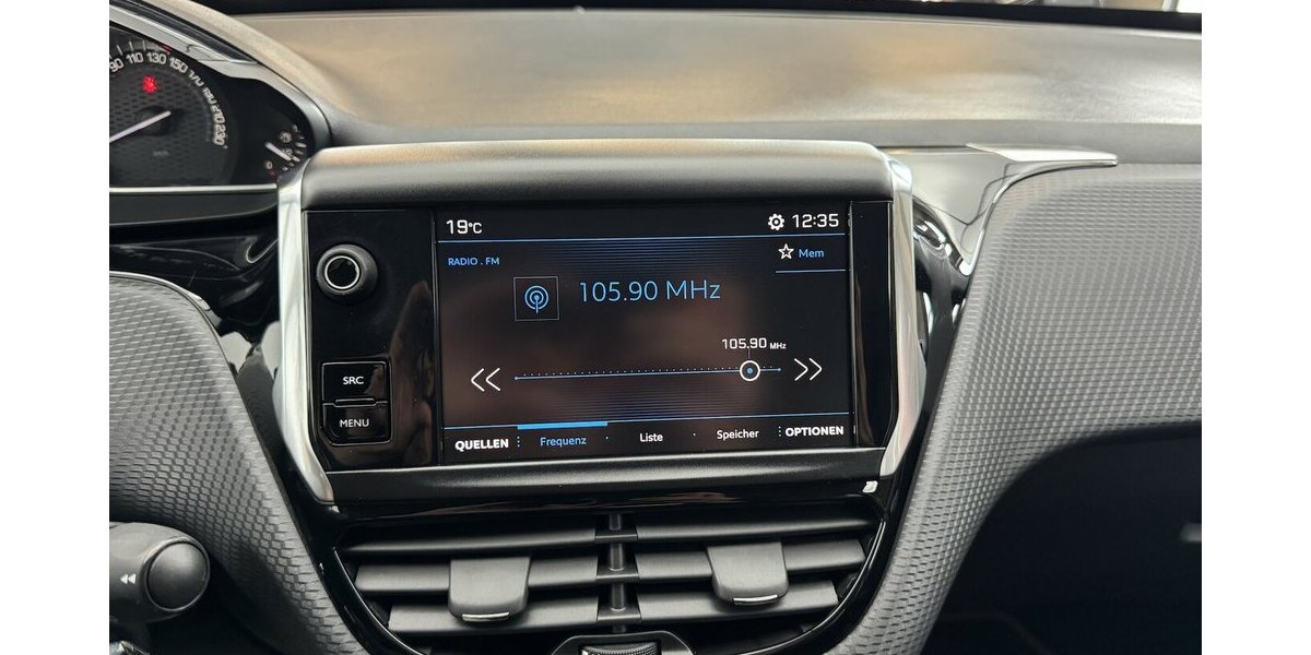 Peugeot 2008 1.2 GT-Line Automatik Sitzheizung Carplay 120.782 km 11.367 &euro; Lich 35423