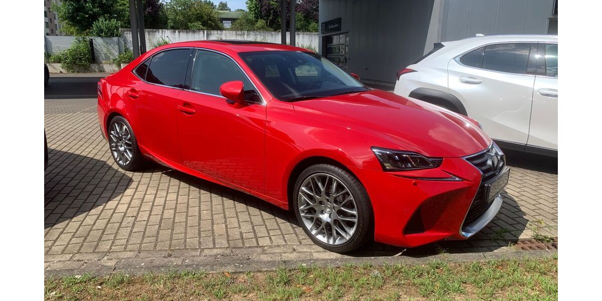 Lexus IS 300 84.109 km 27.980 &euro; Braunschweig 38114