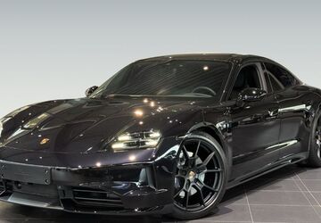 Porsche Taycan 5.000 km 113.890 &euro; Freiburg 79115