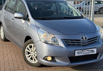 Toyota Verso 220.000 km 5.499 &euro; Selm 59379