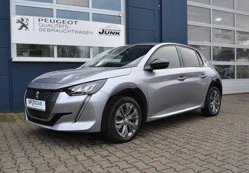 Peugeot e-208 16.714 km 21.470 &euro; Daun 54550