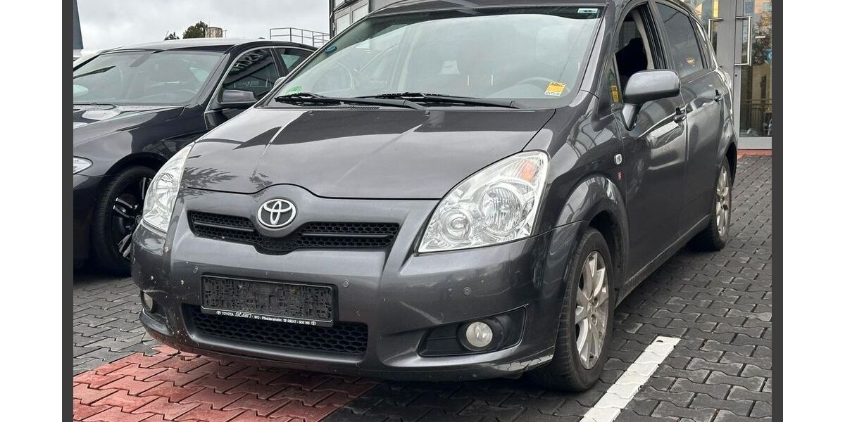 Toyota Corolla Verso 188.861 km 4.990 &euro; Mainz 55128