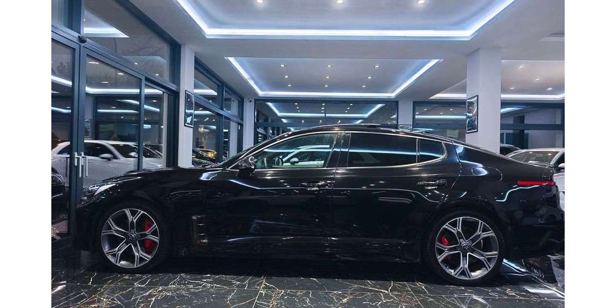 Kia Stinger 124.874 km 18.850 &euro; Denkingen 78588
