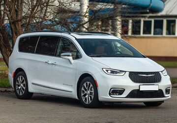 Chrysler Pacifica 23.123 km 57.999 &euro; Guben 03172