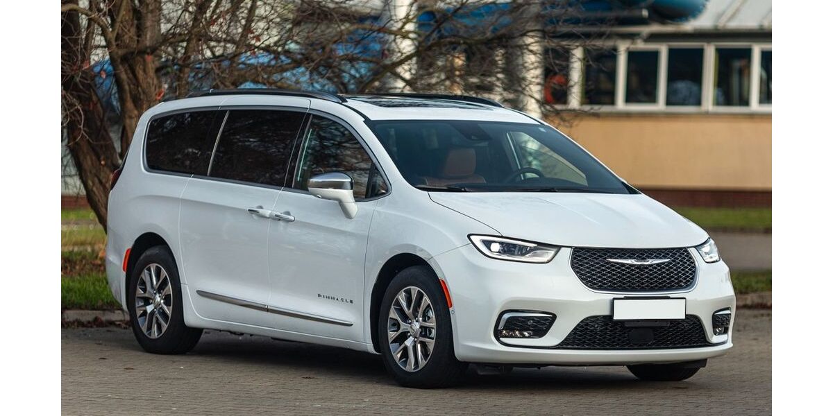 Chrysler Pacifica 23.123 km 57.999 &euro; Guben 03172