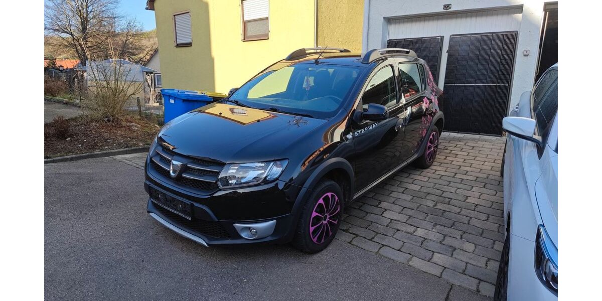 Dacia Sandero 107.000 km 5.999 &euro; Niederstetten 97996