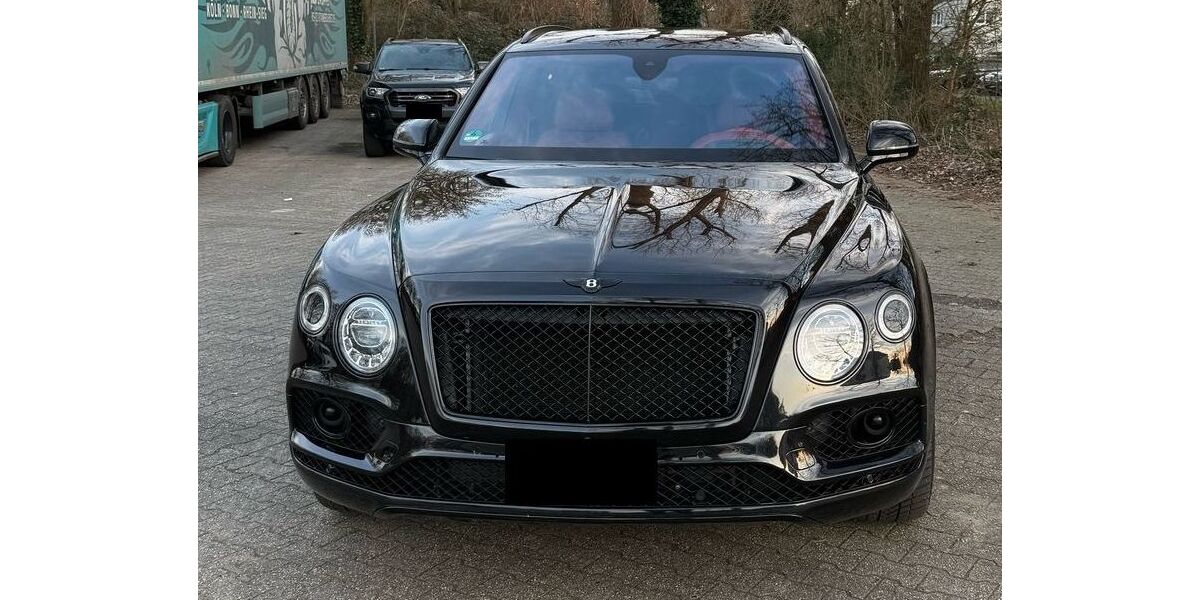 Bentley Bentayga 135.400 km 89.999 &euro; Köln Buchheim 51061