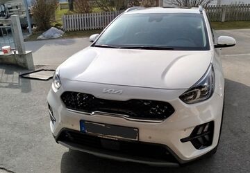 Kia Niro 50.000 km 21.650 &euro; Röhrnbach 94133