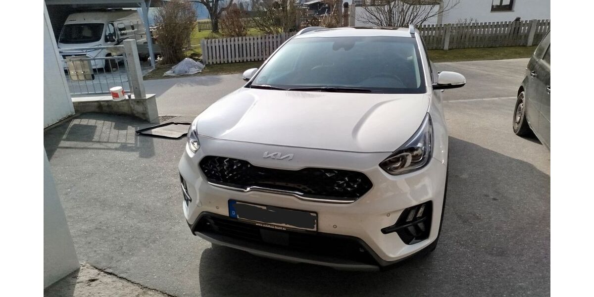 Kia Niro 50.000 km 21.650 &euro; Röhrnbach 94133