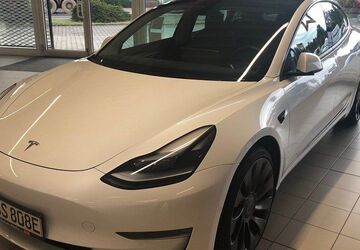 Tesla Model 3 27.000 km 37.990 &euro; Zwickau 08064