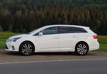 Toyota Avensis 329.000 km 5.999 &euro; calw 75365